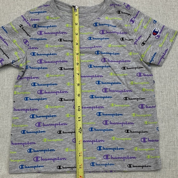 CHAMPION Little Boys All Over Print Multi Color Script T-shirts Size 4 - Picture 5 of 8